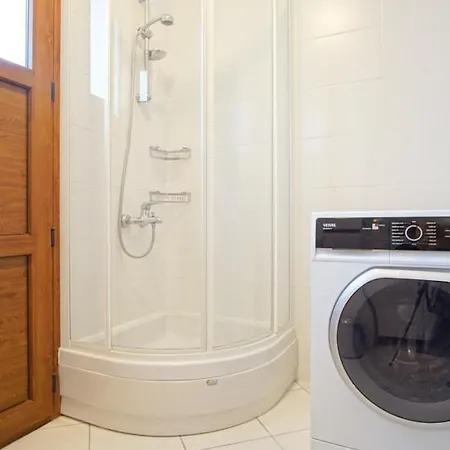 Private In A Beatiful Pine Forest And Walking Distance To Town Center Villa *