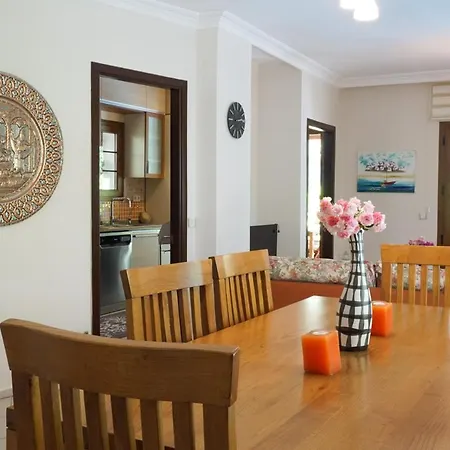 Private In A Beatiful Pine Forest And Walking Distance To Town Center